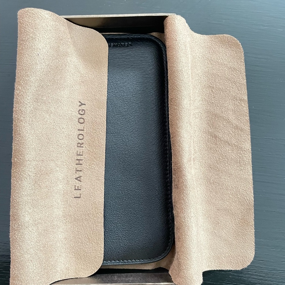 Leatherology Black Leather Eye Glass Case- NEW